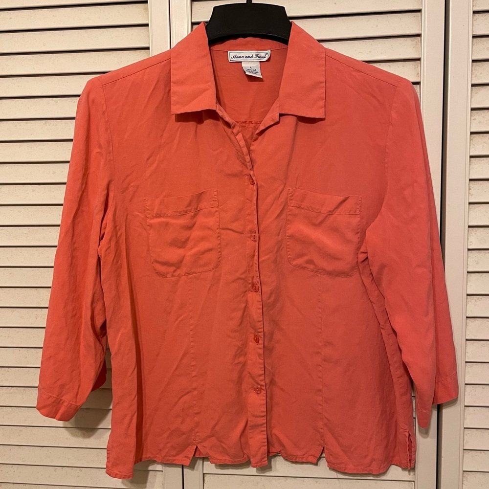 100% Silk Anna and Frank button down blouse